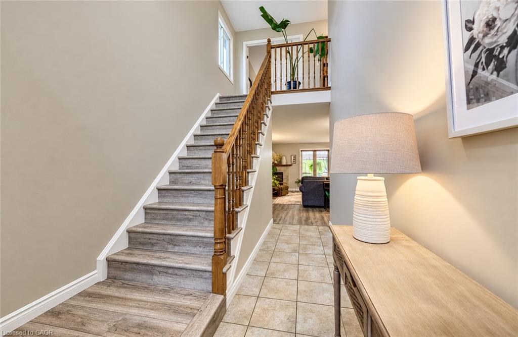 204 Park Avenue W Property Photo 5