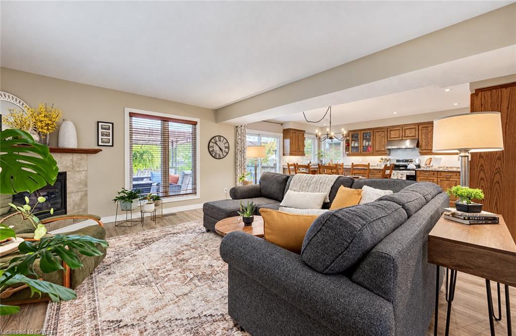 204 Park Avenue W Property Photo 6