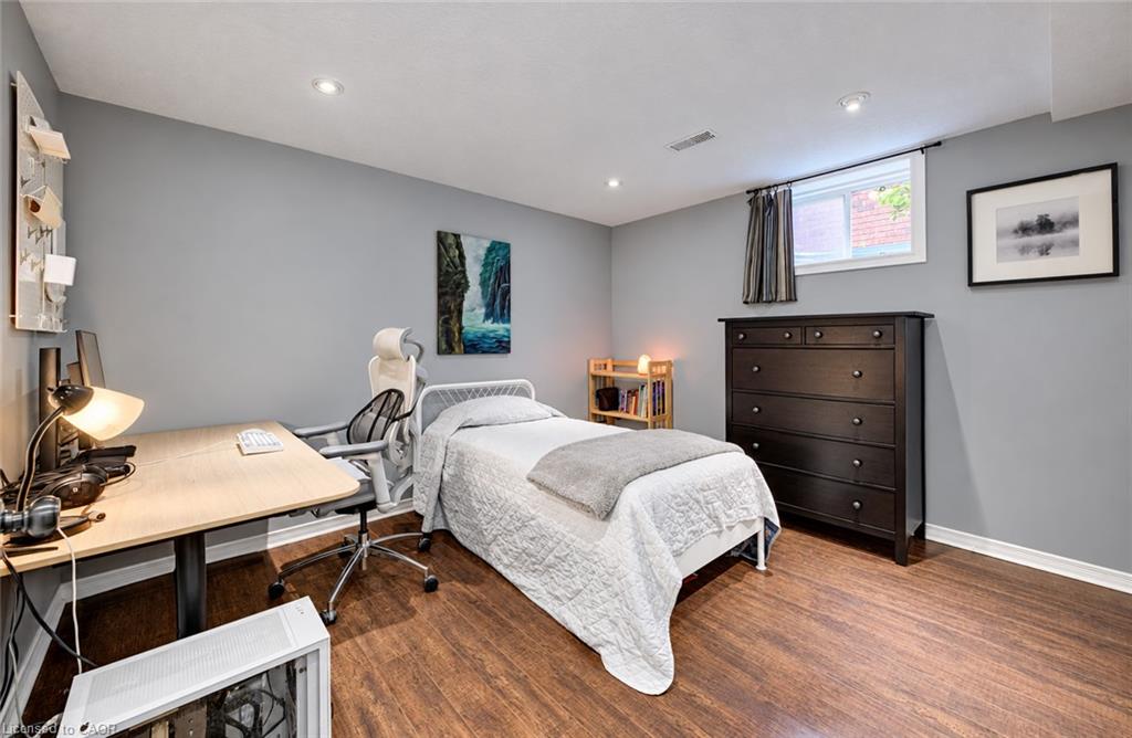 204 Park Avenue W Property Photo 27
