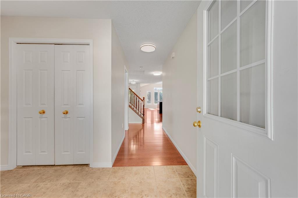 565 Wild Iris Avenue Property Photo 9