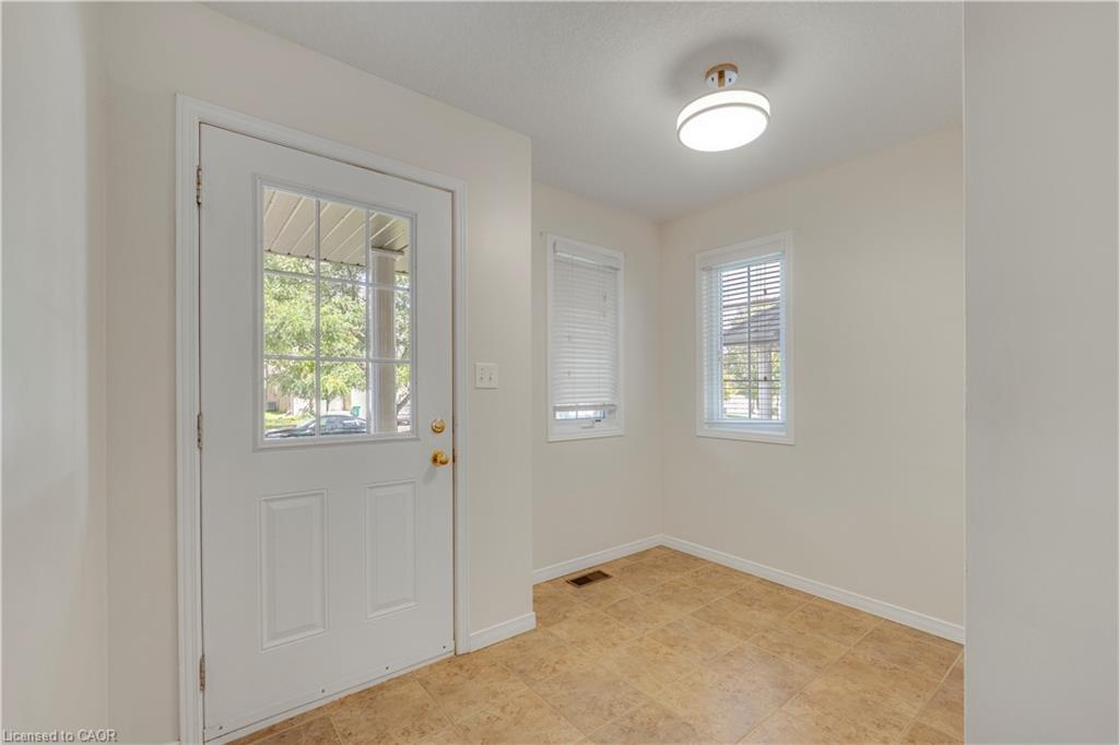 565 Wild Iris Avenue Property Photo 10