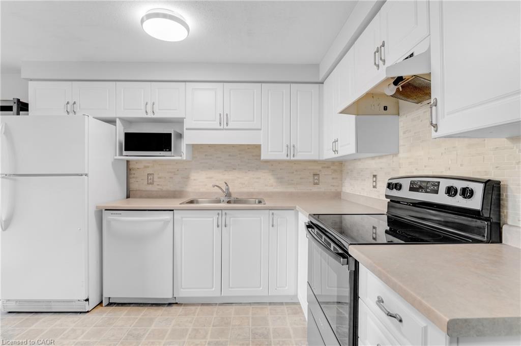 94 Foxglove Crescent Property Photo 17