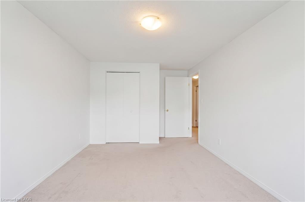 94 Foxglove Crescent Property Photo 30