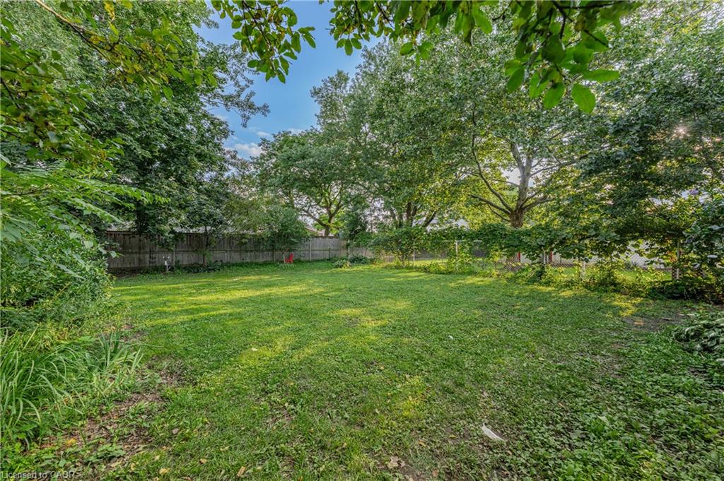 12 Admiral Road Property Photo 40