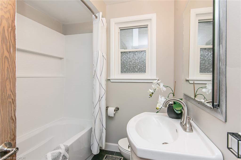 201 Dawson Street Property Photo 20
