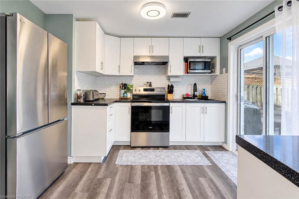 46 Robson Avenue Property Photo 41