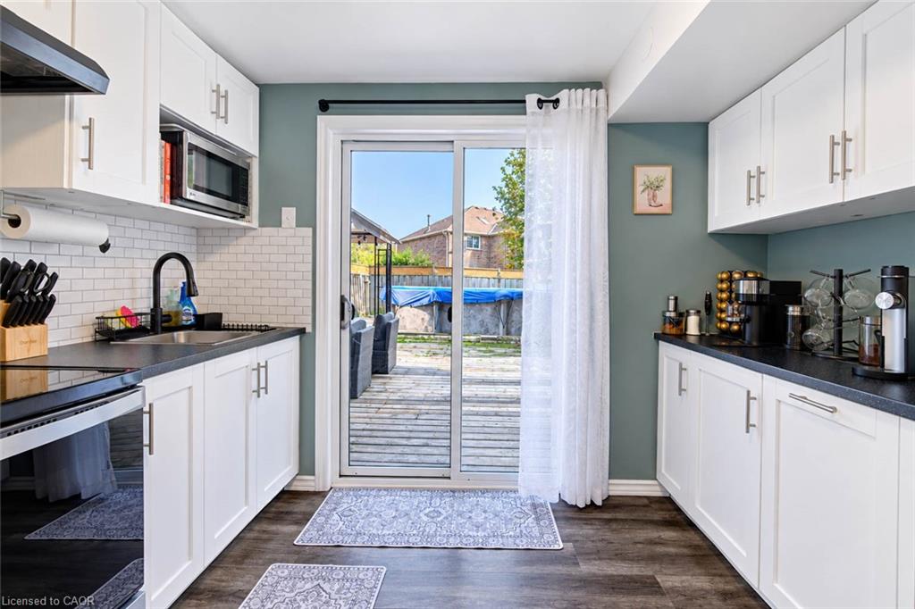 46 Robson Avenue Property Photo 42