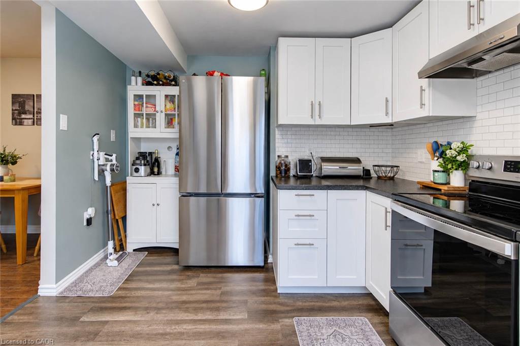 46 Robson Avenue Property Photo 43