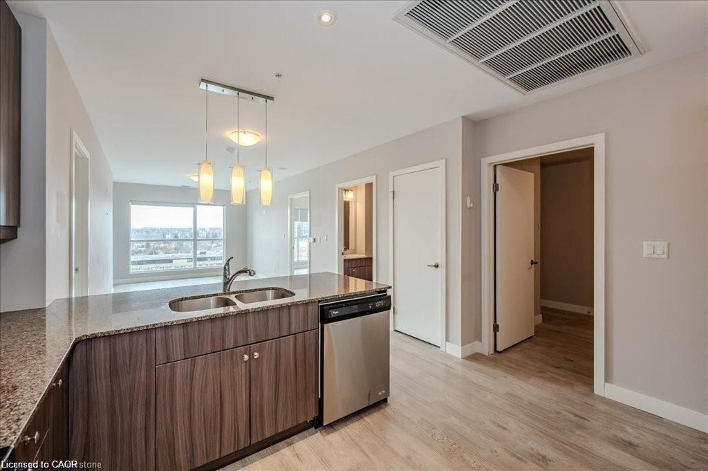 811-1 Victoria Street Property Photo 13