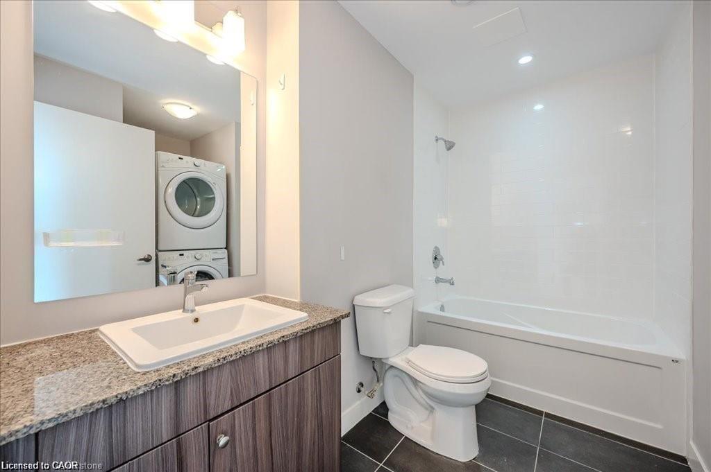 811-1 Victoria Street Property Photo 17