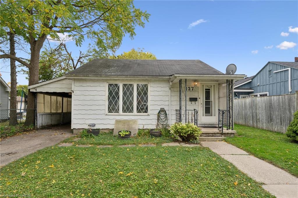 127 Spadina Road E Property Photo 1