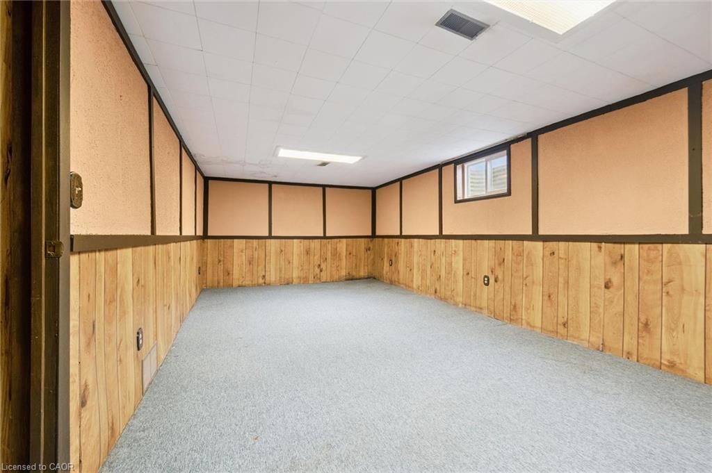 127 Spadina Road E Property Photo 14