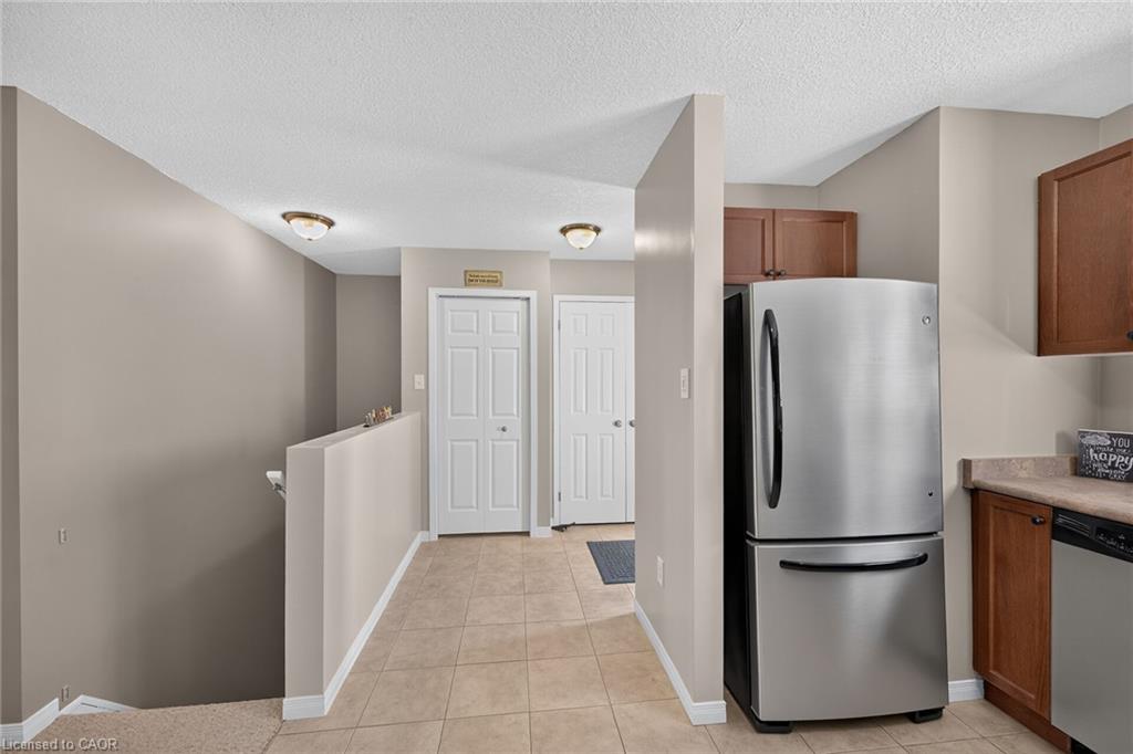 7 Powell Lane Property Photo 11