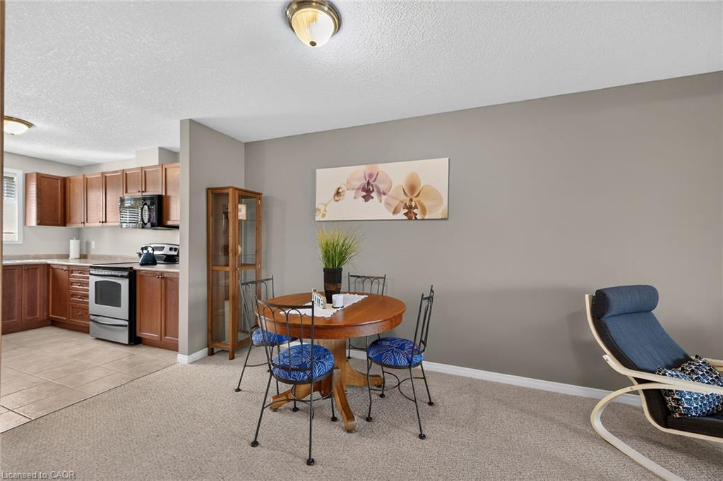 7 Powell Lane Property Photo 14