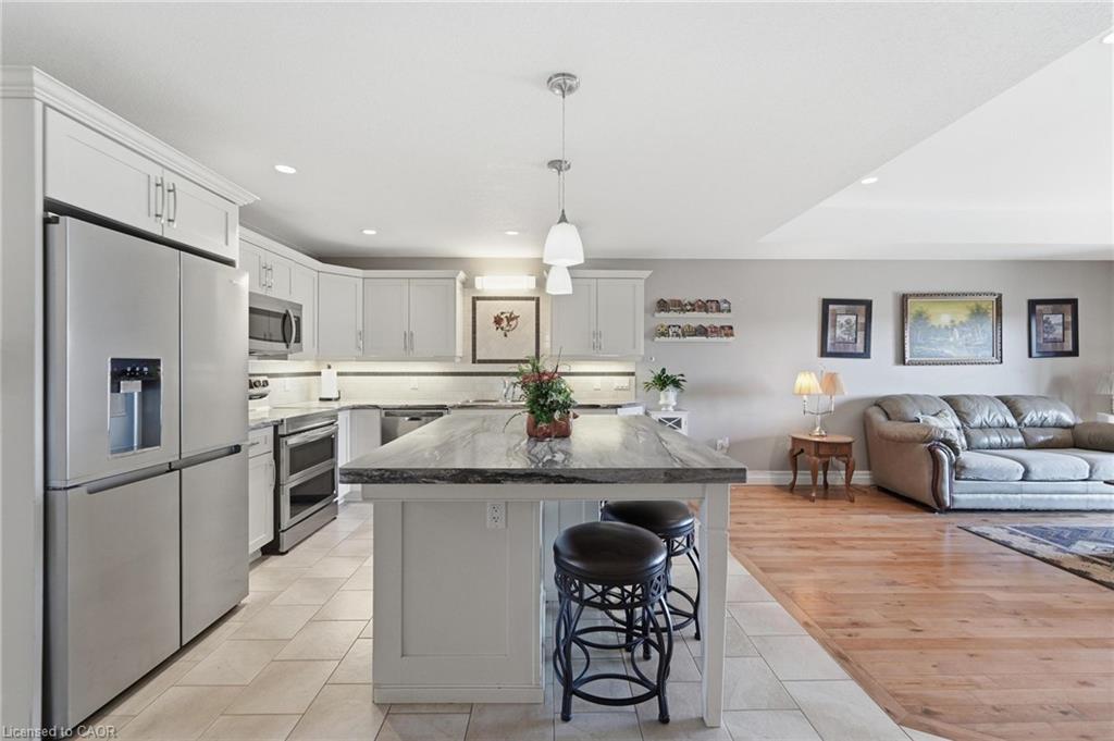10 Nyah Court Property Photo 7
