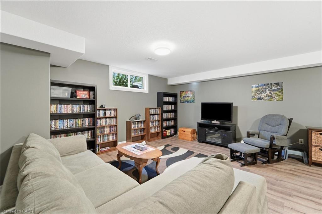 10 Nyah Court Property Photo 27