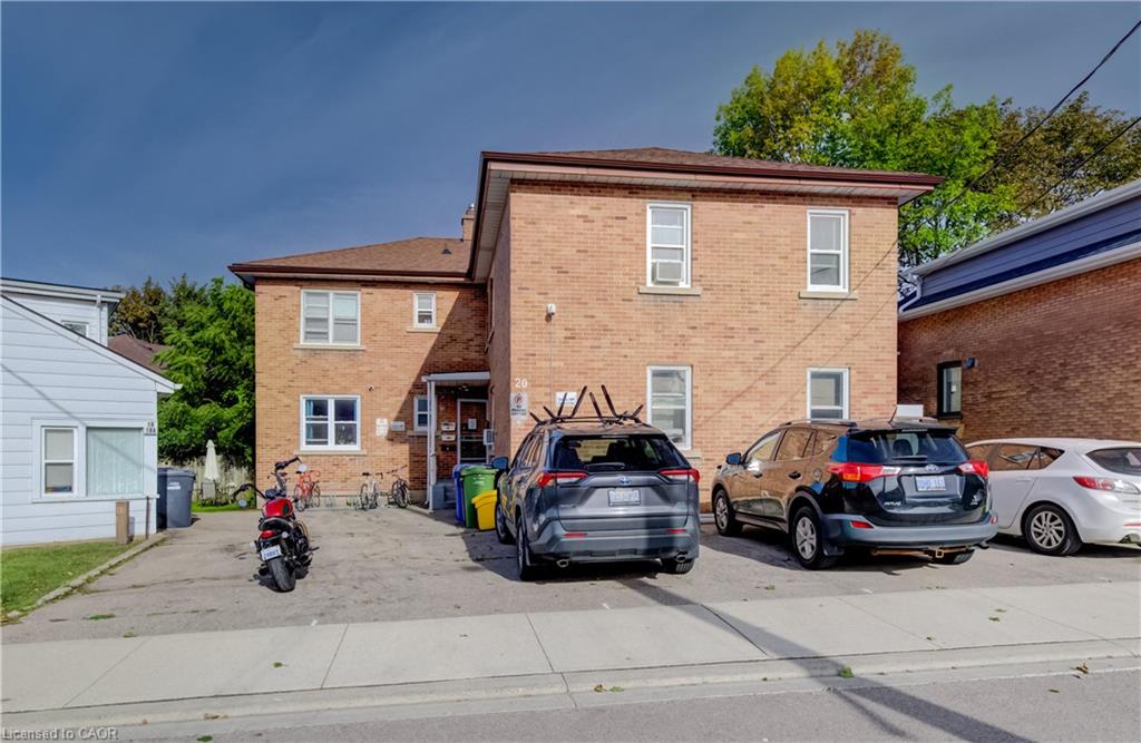 172 Arthur Street S Property Photo 1