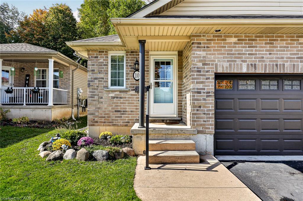 10 Potters Way Property Photo 13