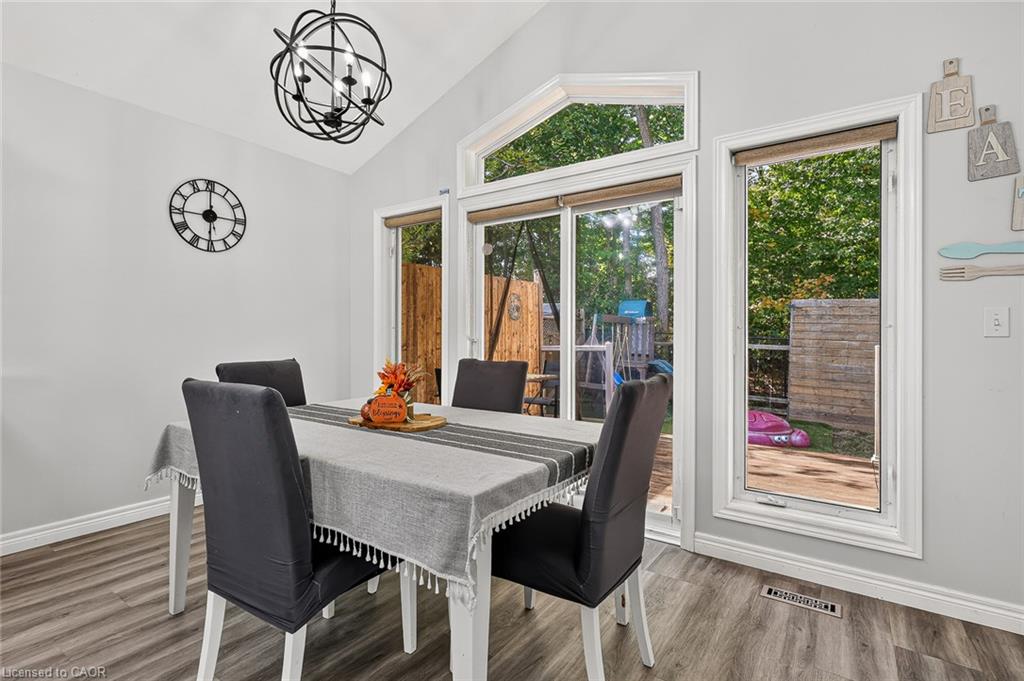 10 Potters Way Property Photo 25