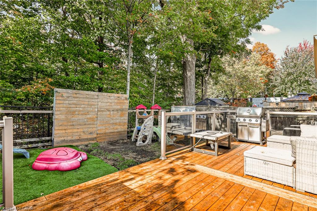 10 Potters Way Property Photo 37