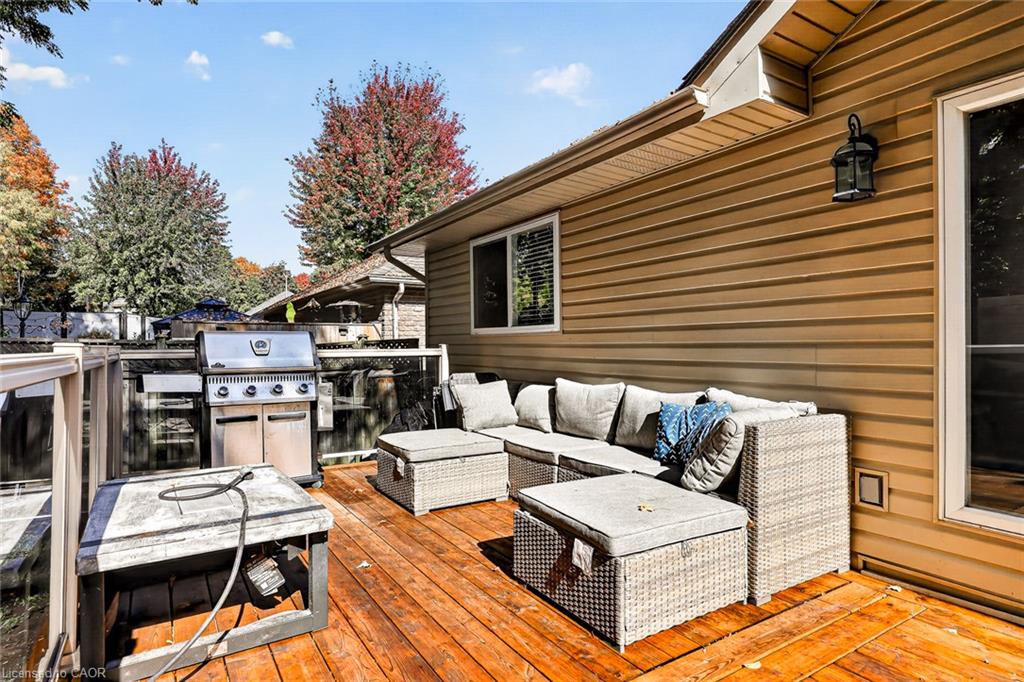 10 Potters Way Property Photo 38