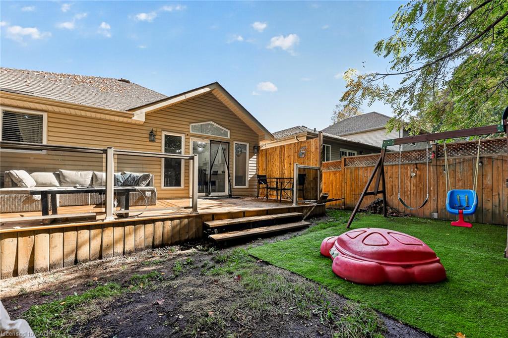 10 Potters Way Property Photo 46