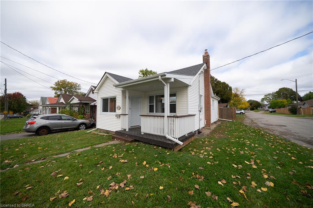 364 Wellington Street Property Photo 3