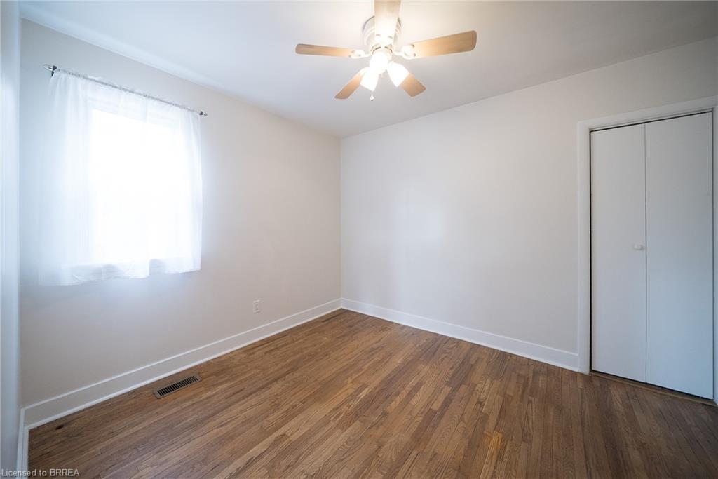 364 Wellington Street Property Photo 14