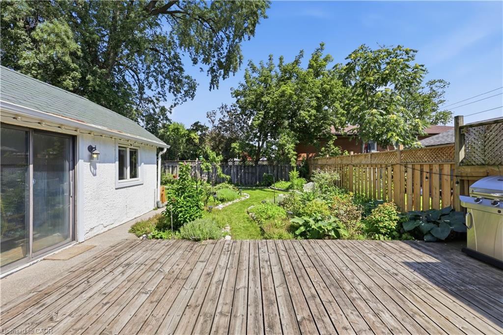 218 Lake Street Property Photo 6
