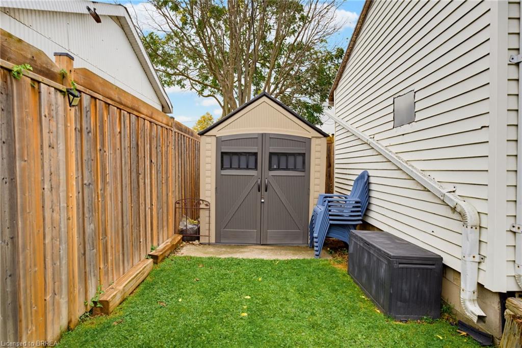 77 Eighth Avenue Property Photo 17