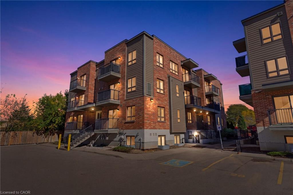 A13-361 Lancaster Street W