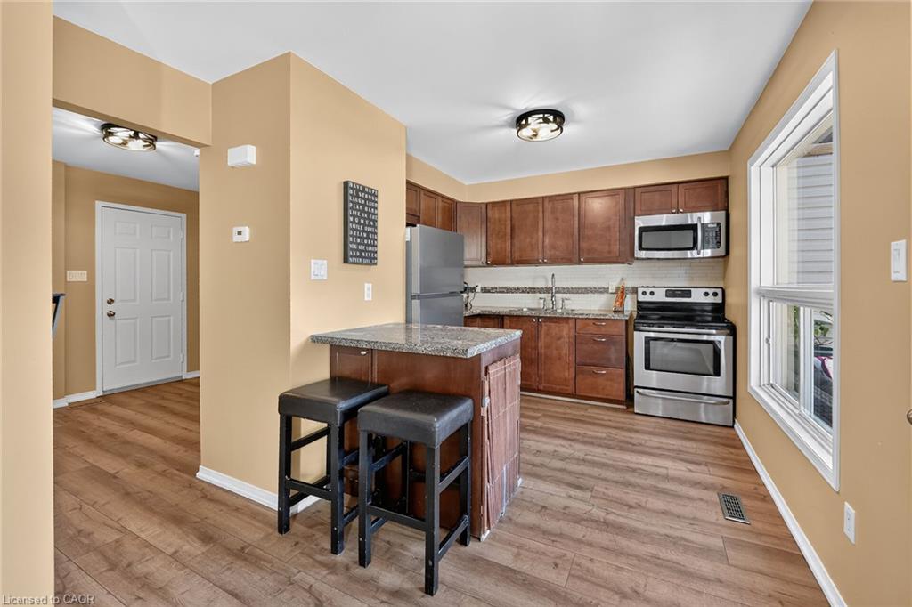 11 Hedge Lawn Drive Property Photo 12