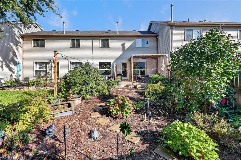 11 Hedge Lawn Drive Property Photo 37