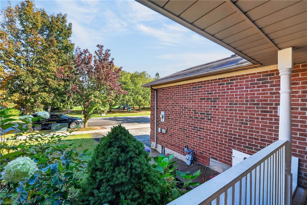 11 Hedge Lawn Drive Property Photo 42