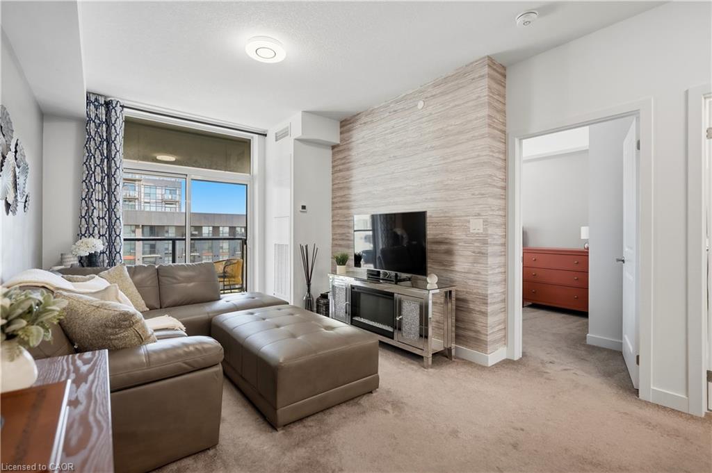 425-450 Dundas Street E Property Photo 12