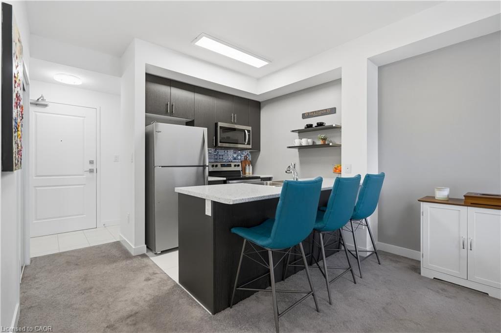 425-450 Dundas Street E Property Photo 14