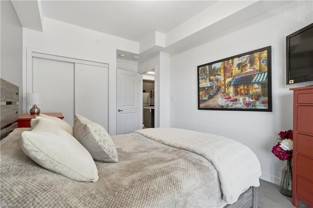 425-450 Dundas Street E Property Photo 21