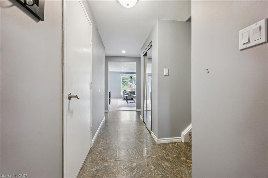 41 Grandridge Crescent Property Photo 9