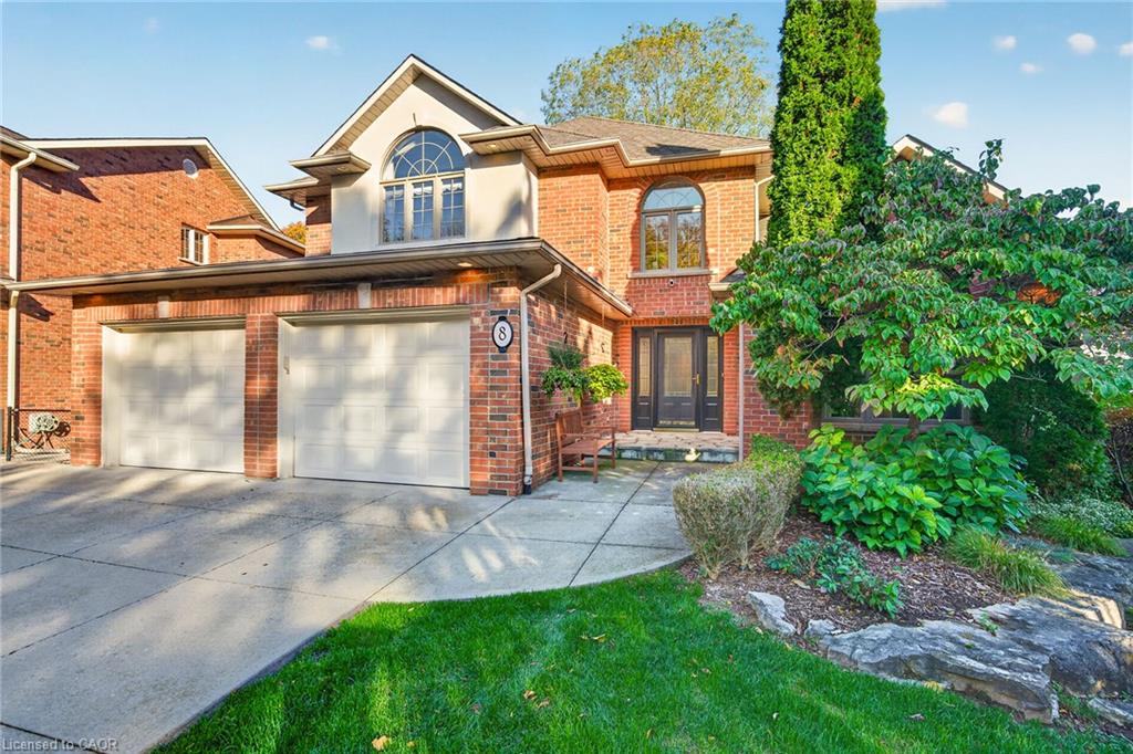 8 Cayley Court Property Photo 3