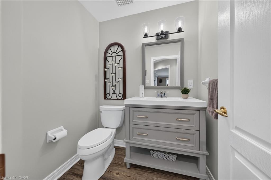 8 Cayley Court Property Photo 10
