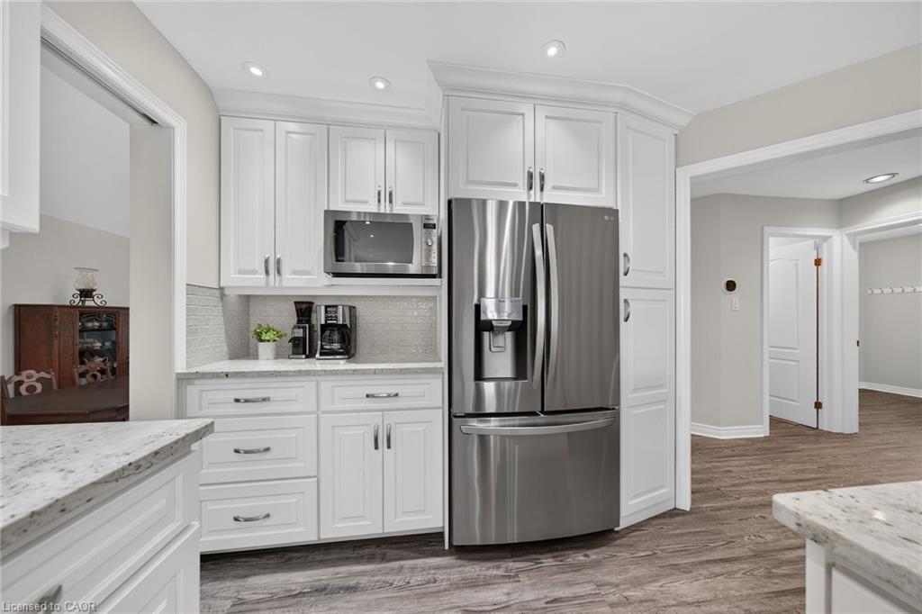 8 Cayley Court Property Photo 15