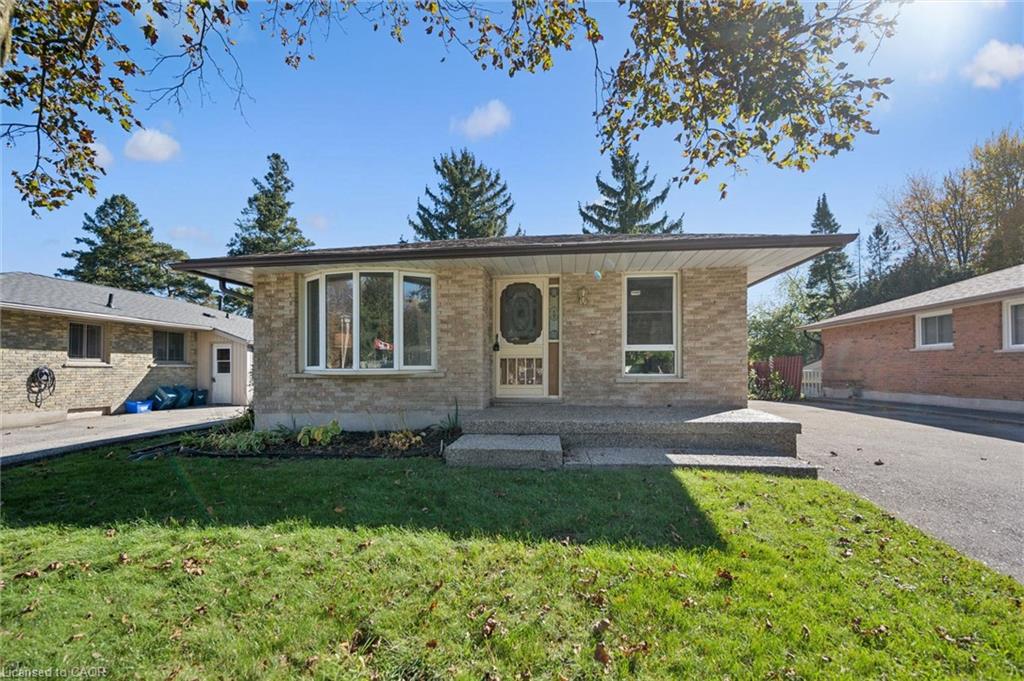 11 Caledon Court Property Photo 4