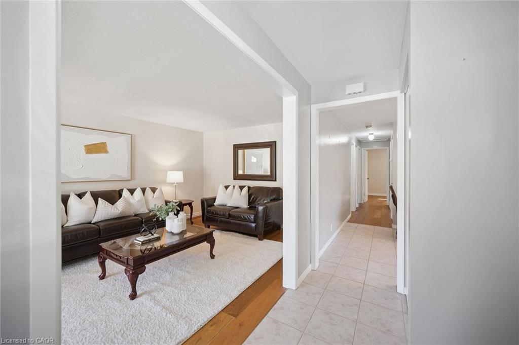 11 Caledon Court Property Photo 7