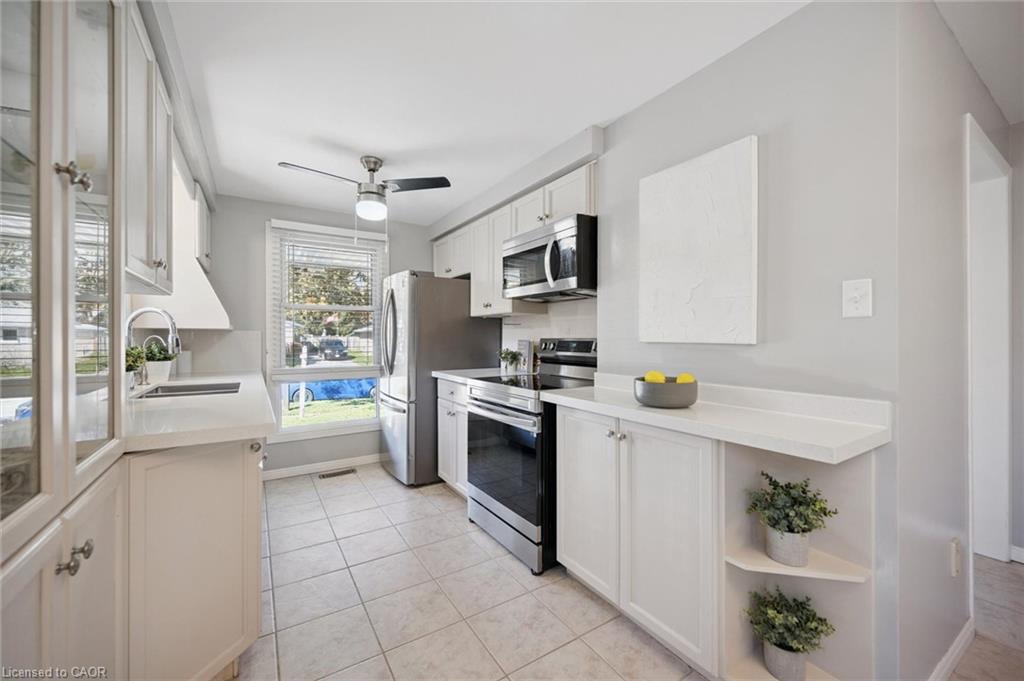 11 Caledon Court Property Photo 14