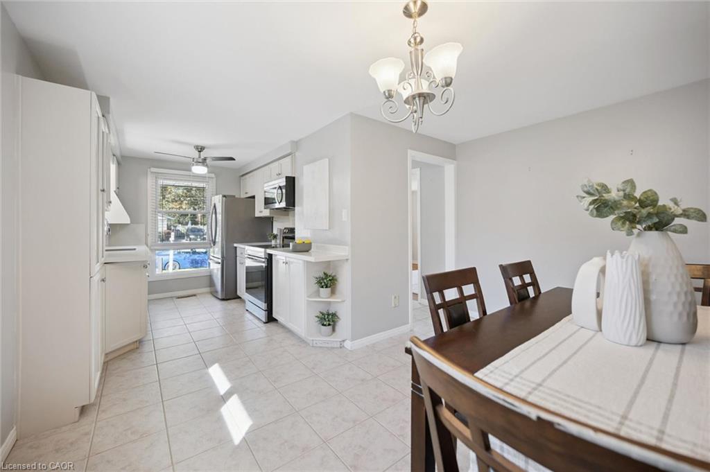 11 Caledon Court Property Photo 25