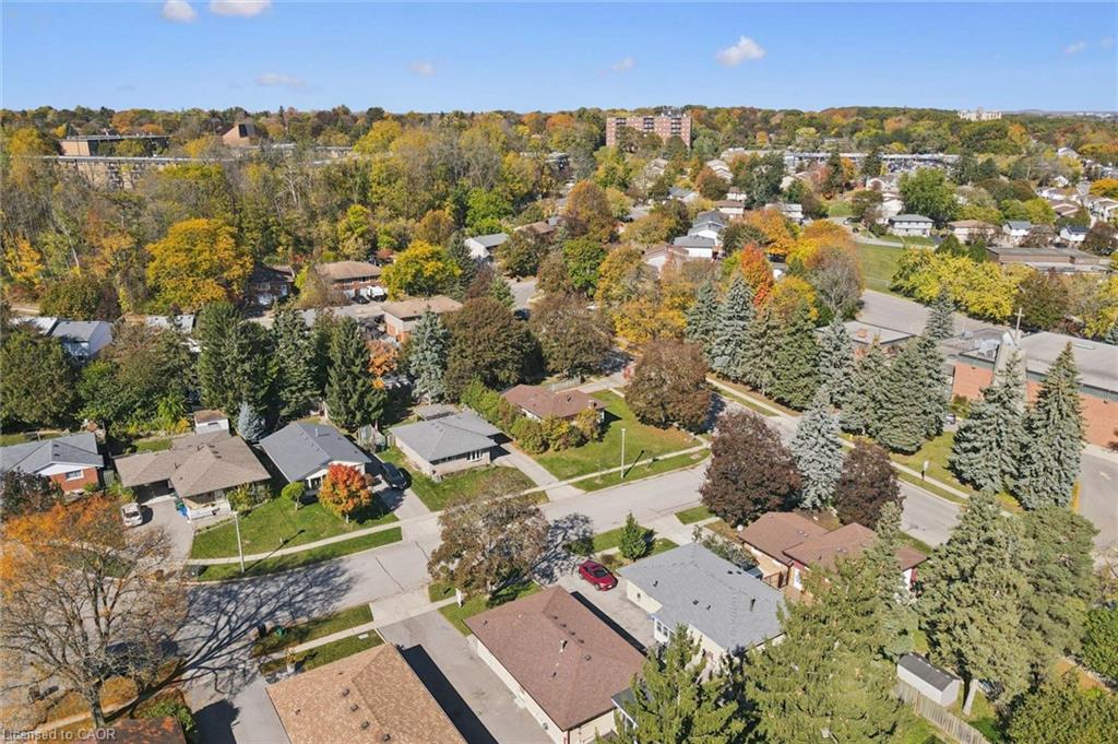 11 Caledon Court Property Photo 40