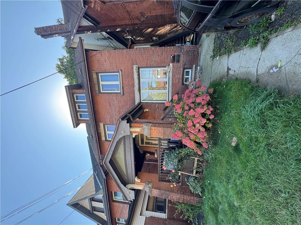 16 Rutherford Avenue Property Photo 1
