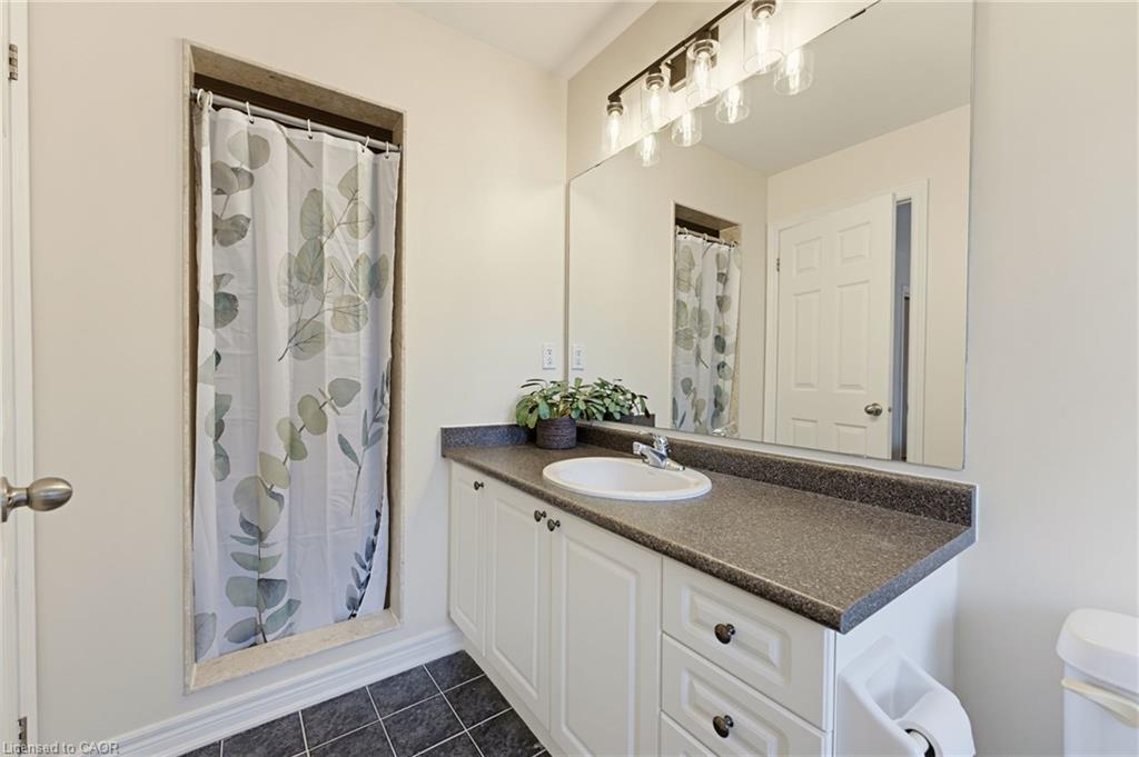 63 Golden Iris Crescent Property Photo 10
