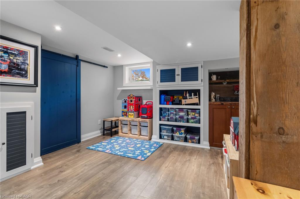 36 Earl Street Property Photo 28
