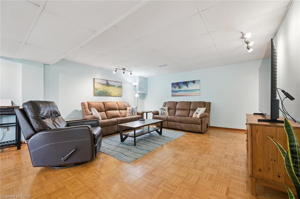 24 Greenwich Drive Property Photo 23